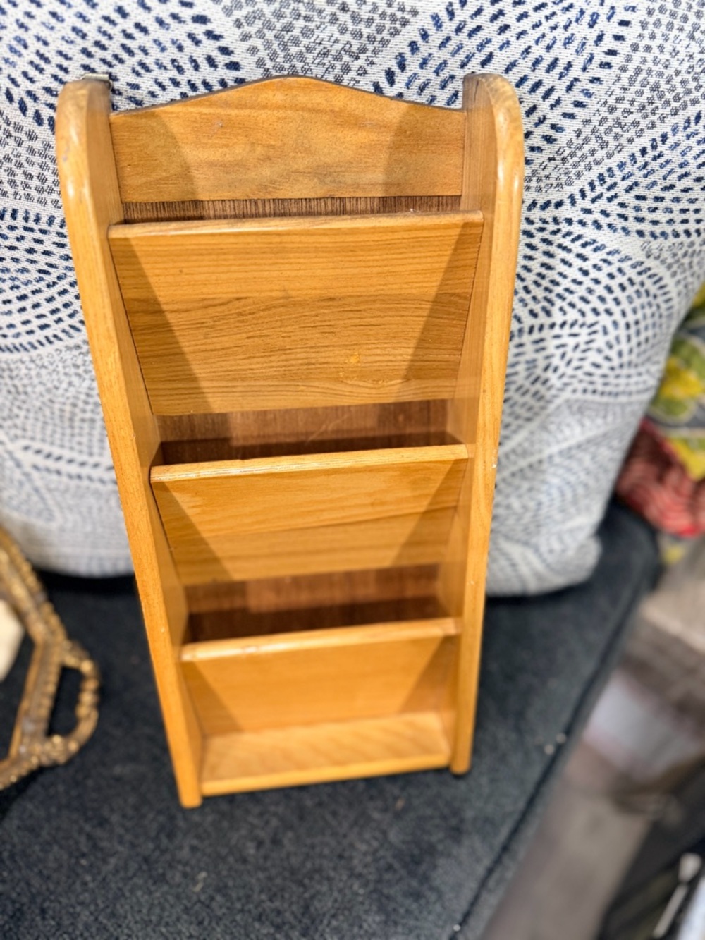 Wooden Wall Shelf Organizer in Light Honey Finish